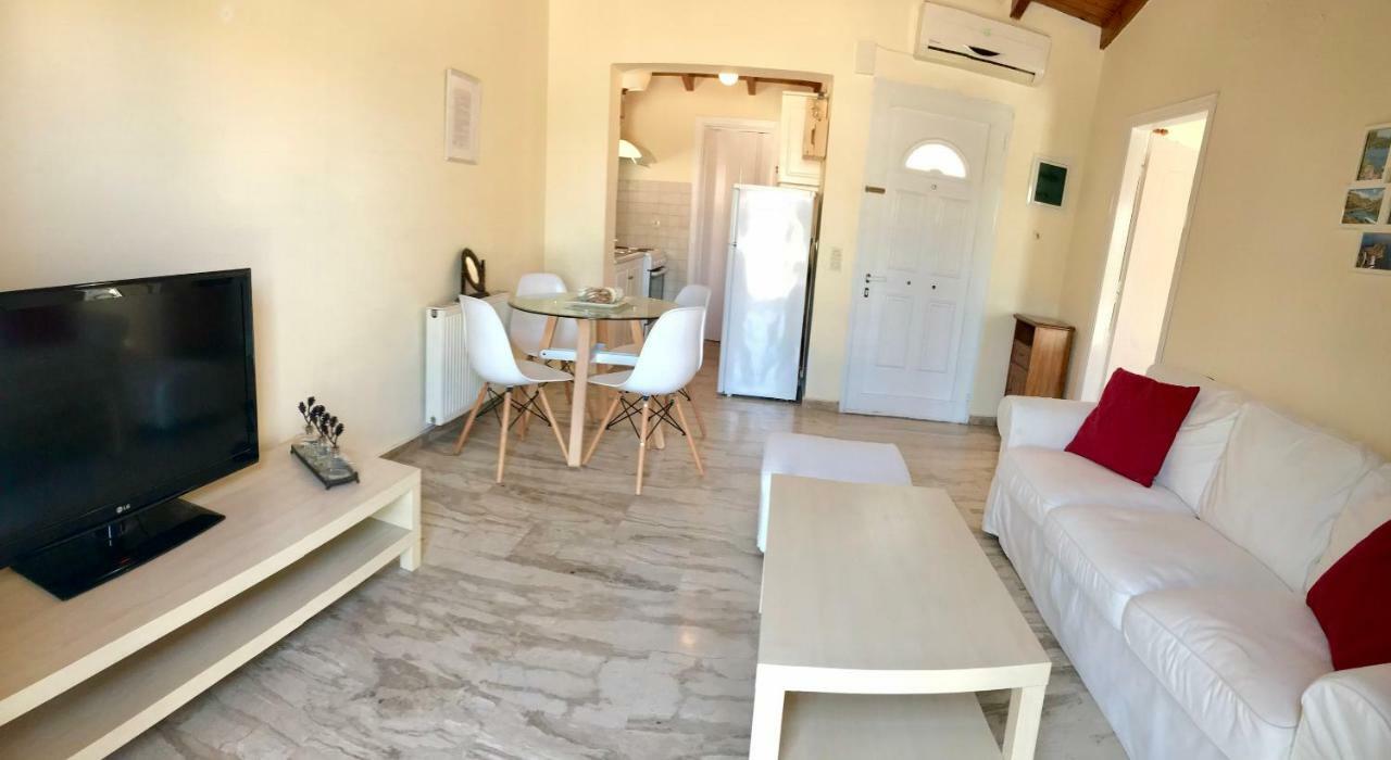 Wooden Ceiling Apartment - Close To City Center Kanálion Екстериор снимка